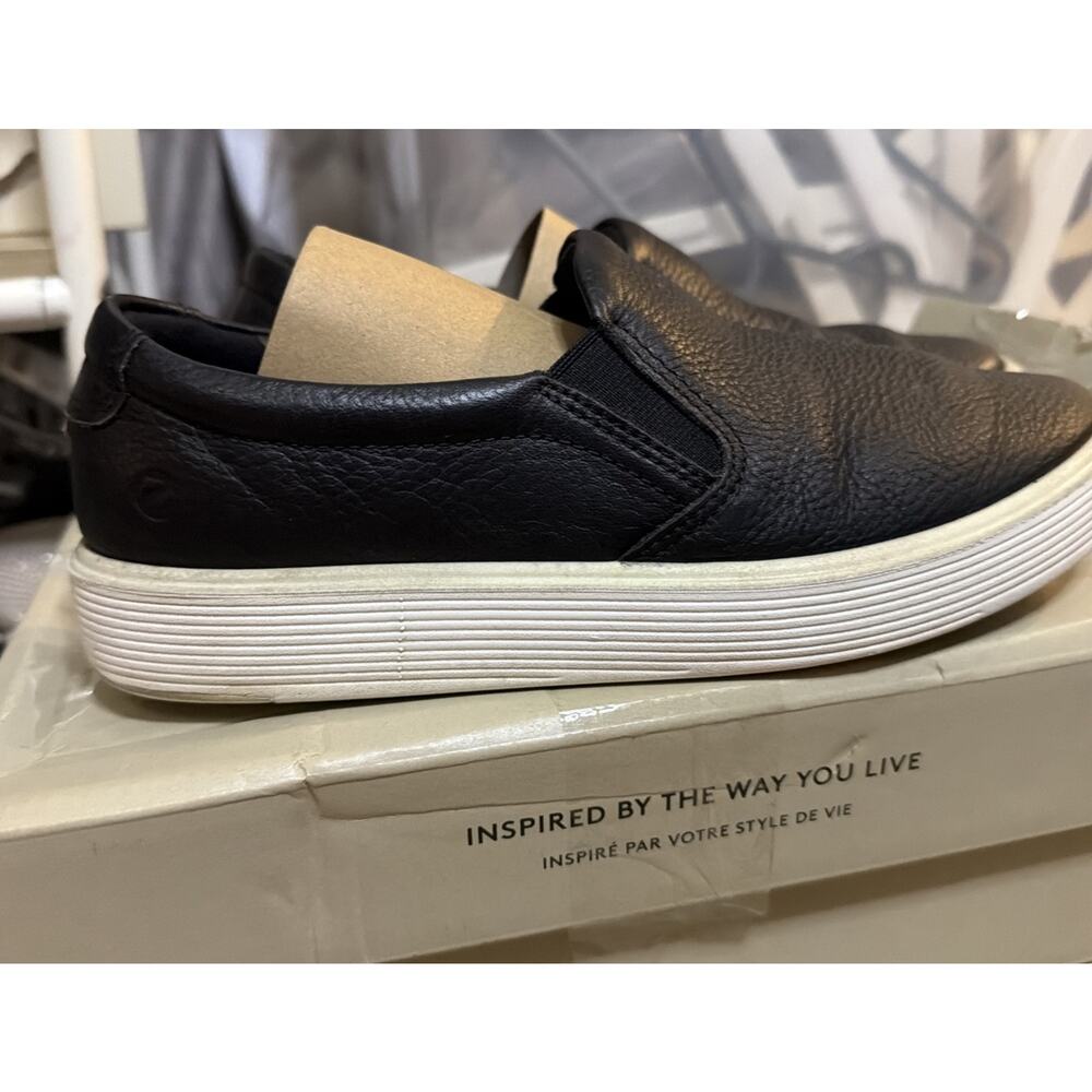 Women's Soul Naturalizer Turner Sneakers Black Faux Leather Slip On 7